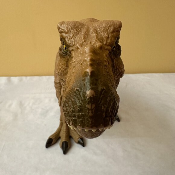 2 Jurassic World T-Rex Dinosaur Action Figures / Epic Roarin' & Thrash 'N Devour - Picture 16 of 16